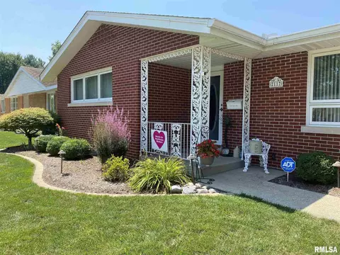 2117 S Lincoln Ave, Springfield, IL 62704 photo 3