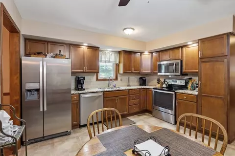 316 Old Tippecanoe Dr, Springfield, IL 62711 photo 16