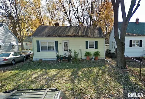 6 Ruth Ct, Springfield, IL 62704 photo 1