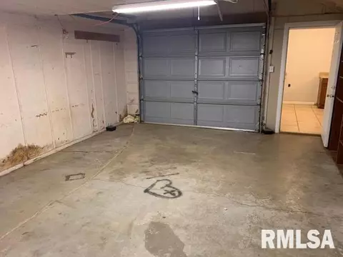 1 Bryant Ln, Springfield, IL 62702 photo 11