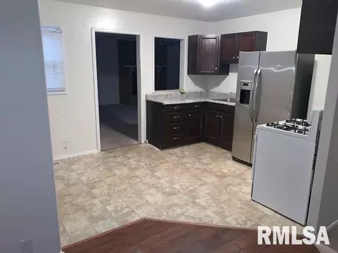 1003 Johnson Ln, Springfield, IL 62702 photo 3