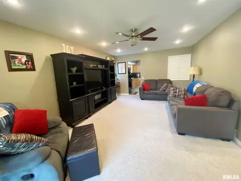 1912 Creighton Rd, Springfield, IL 62703 photo 6