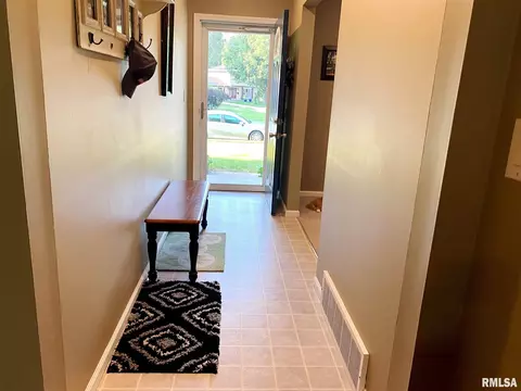 1912 Creighton Rd, Springfield, IL 62703 photo 10