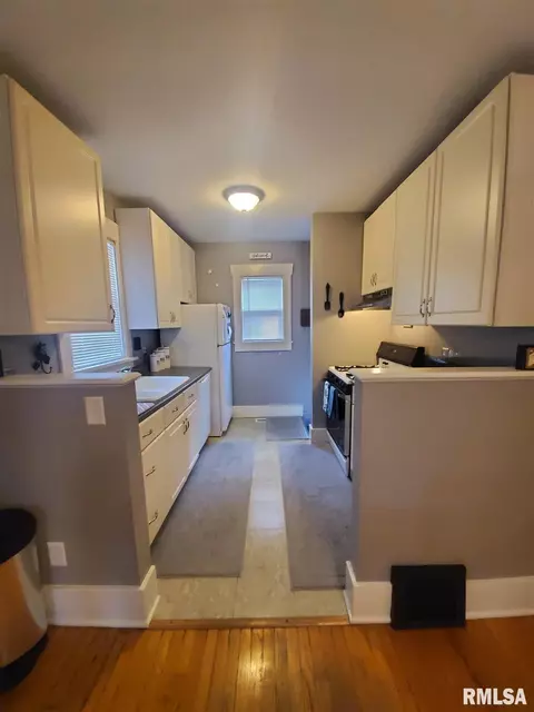 2205 Holmes Ave, Springfield, IL 62704 photo 5