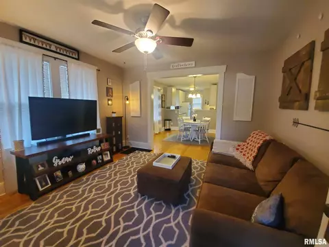 2205 Holmes Ave, Springfield, IL 62704 photo 3
