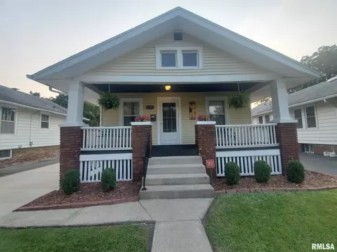 2205 Holmes Ave, Springfield, IL 62704 photo 1