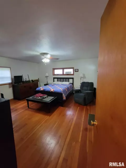 2803 Leonard St, Springfield, IL 62704 photo 8