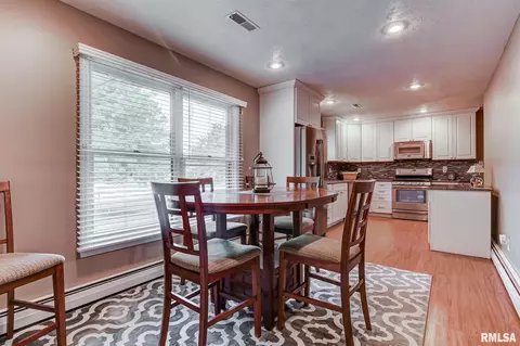 7512 Tumbleweed Trl, Springfield, IL 62707 photo 10