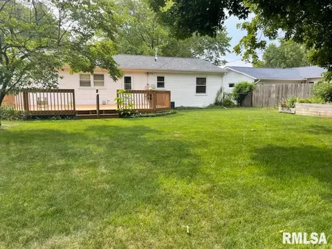 126 Dickinson Rd, Springfield, IL 62704 photo 2