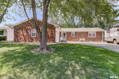 2425 Idlewild Dr, Springfield, IL 62704 photo 1