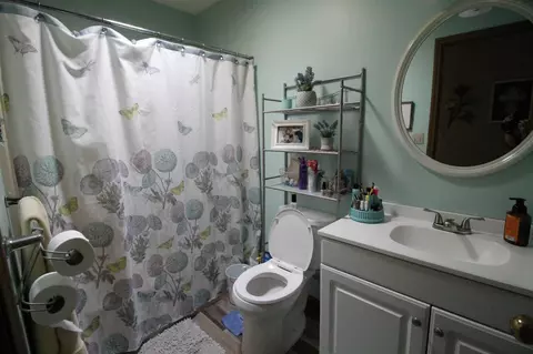 2004 Skipton Rd, Springfield, IL 62702 photo 7