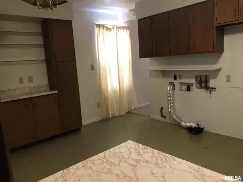 1709 Albert St, Springfield, IL 62702 photo 10