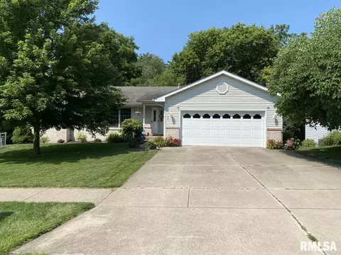 1129 Willowbrook Dr, Springfield, IL 62711 photo 1