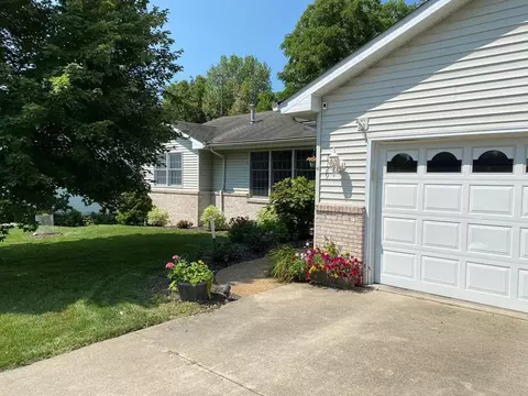 1129 Willowbrook Dr, Springfield, IL 62711 photo 3