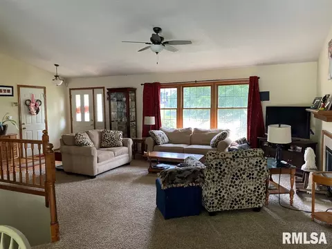 1129 Willowbrook Dr, Springfield, IL 62711 photo 5