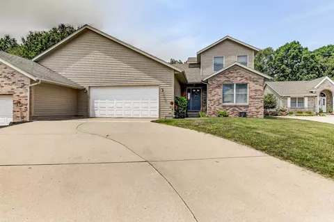 2545 Chapel Hill Dr, Springfield, IL 62702 photo 2