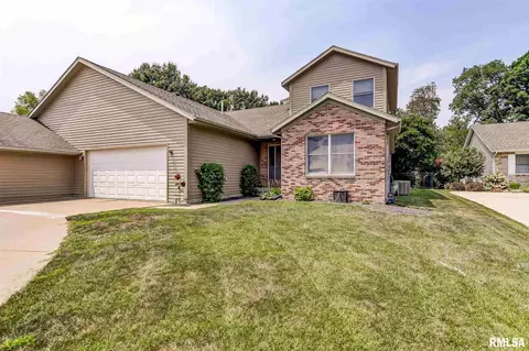 2545 Chapel Hill Dr, Springfield, IL 62702 photo 1