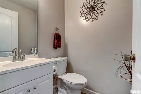 2545 Chapel Hill Dr, Springfield, IL 62702 photo 24