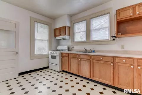 1252-1256 N Milton Ave, Springfield, IL 62702 photo 14