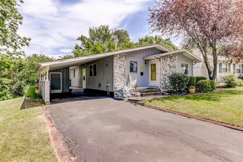 6 Groton Dr, Springfield, IL 62702 photo 3
