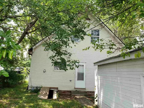 1038 S 3rd St, Springfield, IL 62702 photo 3