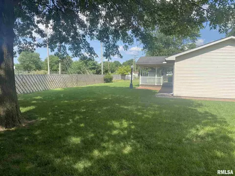 2637 Idlewild Dr, Springfield, IL 62704 photo 20