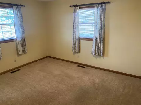 2637 Idlewild Dr, Springfield, IL 62704 photo 7