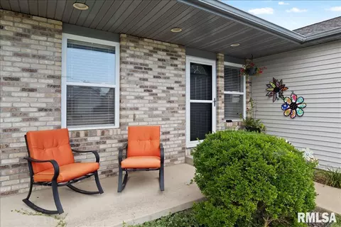 1801 Plover Rd, Springfield, IL 62711 photo 2