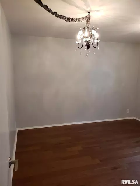 1301 S Douglas St # -B, Springfield, IL 62704 photo 13