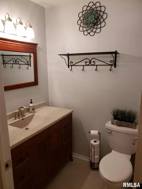 1301 S Douglas St # -B, Springfield, IL 62704 photo 10