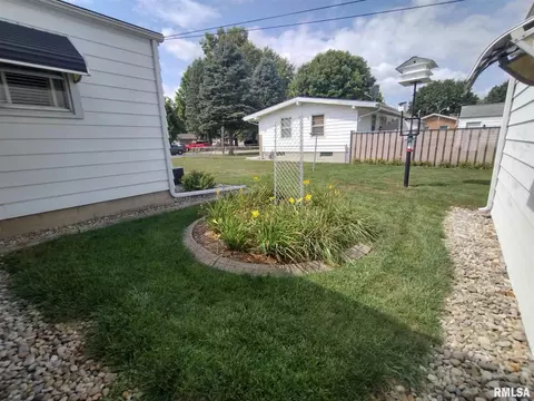 3017 Trinity Ave, Springfield, IL 62702 photo 5