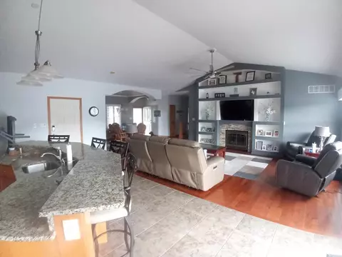 910 Lost Tree Dr, Sherman, IL 62684 photo 6