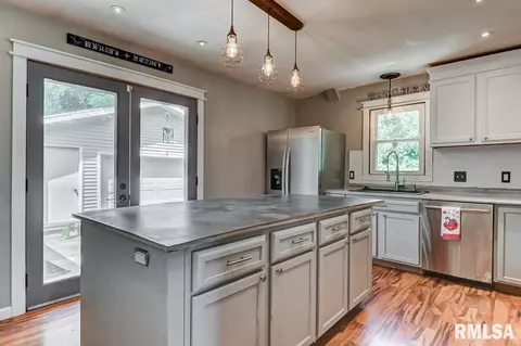 3037 Enos Ave, Springfield, IL 62702 photo 10