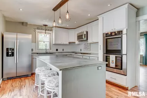 3037 Enos Ave, Springfield, IL 62702 photo 6