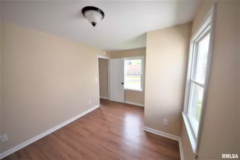 509 W Washington St, Springfield, IL 62704 photo 17