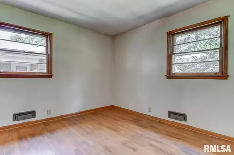 3210 S 5th St, Springfield, IL 62703 photo 20
