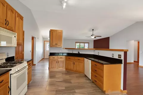 5108 Manhattan Dr, Springfield, IL 62711 photo 10