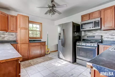 2212 W Lawrence St, Springfield, IL 62704 photo 15
