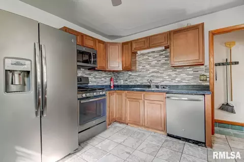 2212 W Lawrence St, Springfield, IL 62704 photo 14
