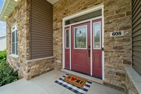608 Black Hills Dr, Springfield, IL 62711 photo 5