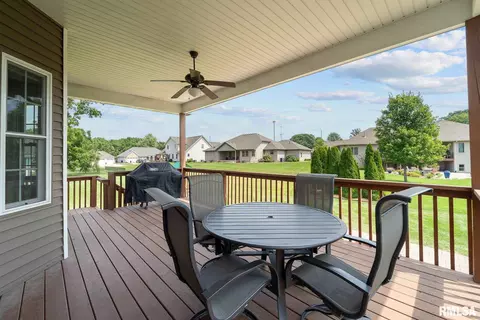 608 Black Hills Dr, Springfield, IL 62711 photo 44