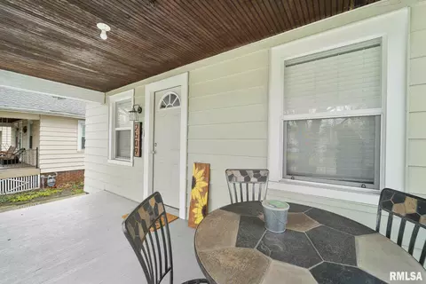 2509 S 6th St, Springfield, IL 62703 photo 6