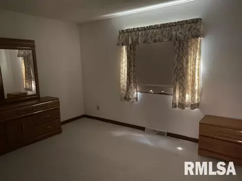 917 Rickard Ct, Springfield, IL 62704 photo 9