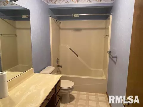 917 Rickard Ct, Springfield, IL 62704 photo 13