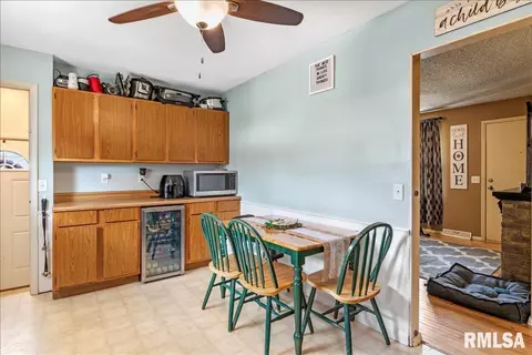 3025 Somerton Rd, Springfield, IL 62702 photo 9