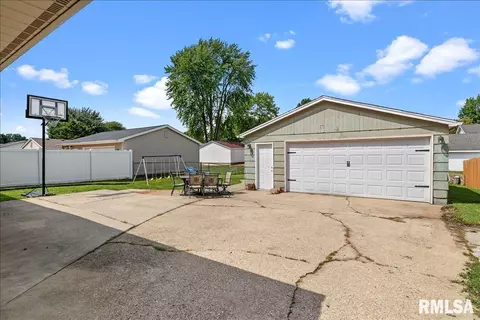 3025 Somerton Rd, Springfield, IL 62702 photo 21
