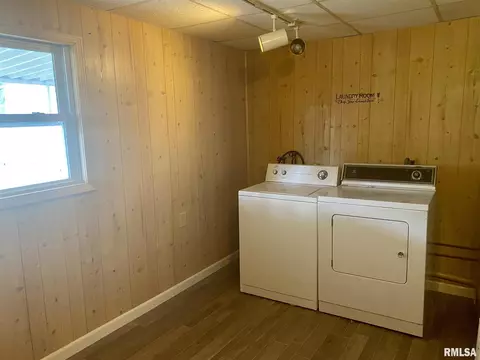 1703 Griffiths Ave, Springfield, IL 62702 photo 5