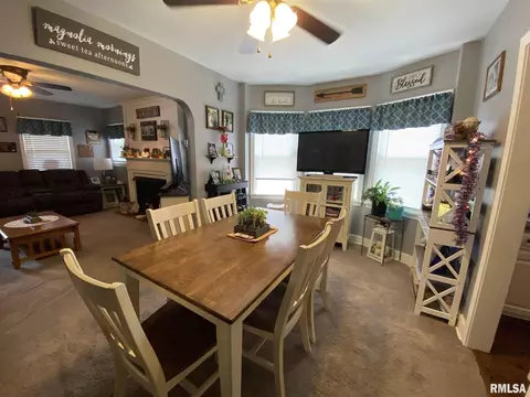 2525 S 6th St, Springfield, IL 62703 photo 9