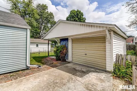 2320 S Pasfield St, Springfield, IL 62704 photo 24