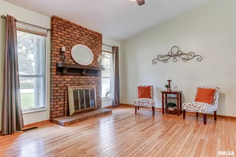 6 Leeds Dr, Springfield, IL 62702 photo 7